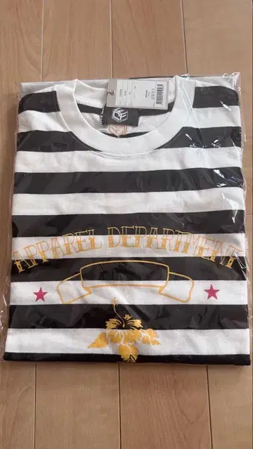 P.C.F APPAREL DEPARTMENT LS 보더 T