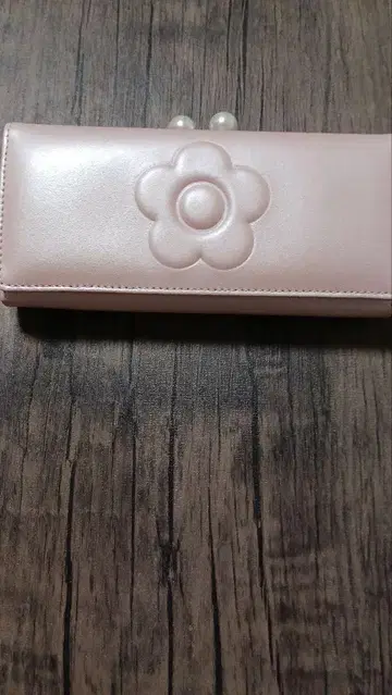 MARY QUANT 장지갑