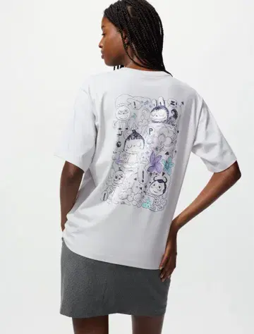 UNIQLO 유니클로 팝마트 콜라보 더 몬스터즈 라부부 티셔츠