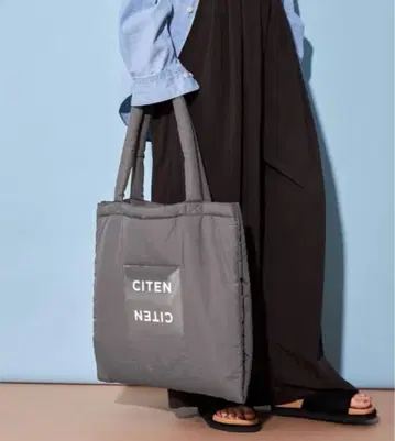 [새상품 미사용] CITEN 패딩 클리어 로고 토트백 그레이