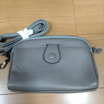 그레이 합성 피혁 숄더백