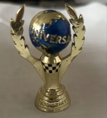 UNIVERSAL 트로피 메탈제