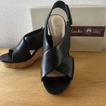 Clarks 클락스 샌들 통굽 밑창 23.5cm 가죽
