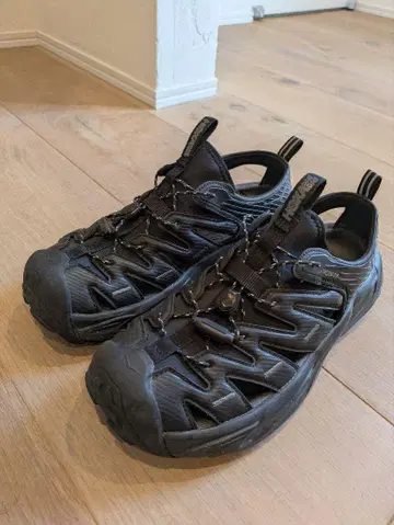 HOKA ONE ONE / 호카 오네오네 HOPARA 호파라