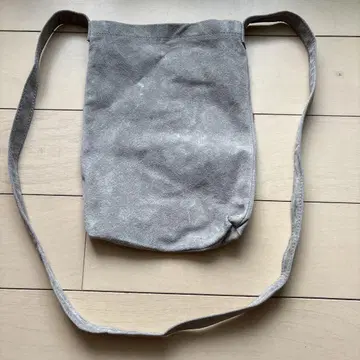 Hender Scheme pig shoulder