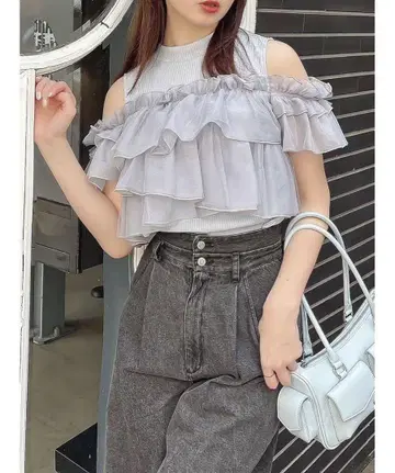 dazzlin 2WAY 슬리브 컴팩트 프릴 상의
