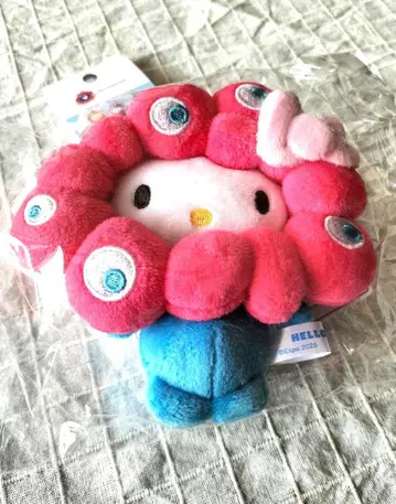 간사이 엑스포 먝먝 산리오 콜라보 변신 봉제인형 키티 카라비너 포함