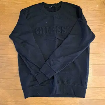 Guess 트레이너