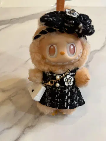 LABUBU 라부부 17cm 옷 갈아입기 화이트 백 3세트