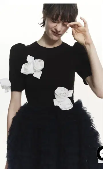 미사용 bibiy ROSETTE TEE