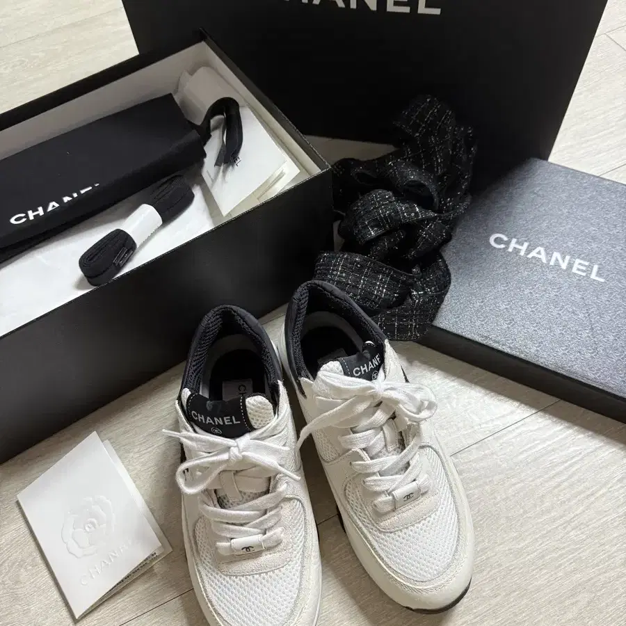 CHANEL | 샤넬 Chanel Shasix Size 38 (245~250) on Bunjang