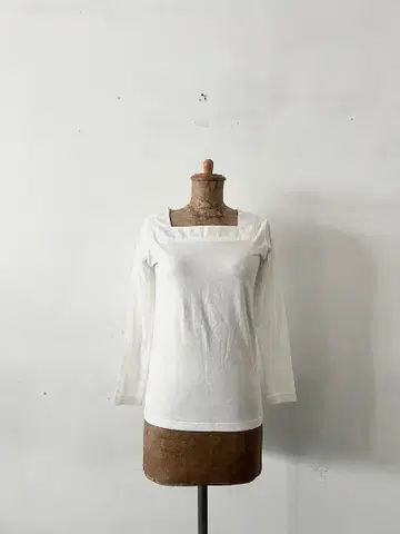 [미사용] TUTIE 코튼 긴팔 티셔츠 화이트