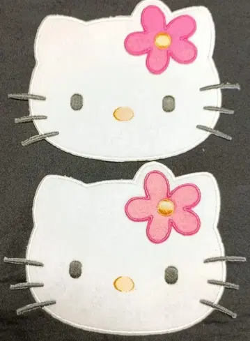 산리오 헬로키티 아플리케? 와펜? 2매 세트