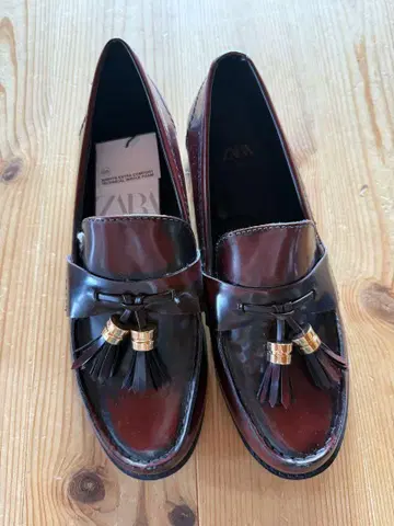 ZARA 로퍼