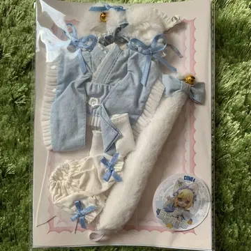 작은 얼룩 있음 come4free 아웃핏