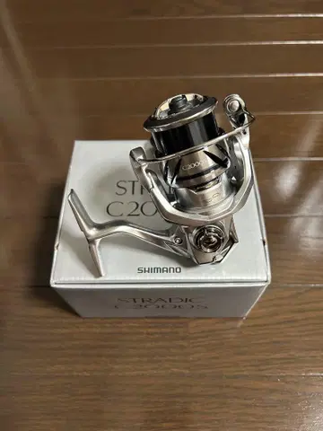 시마노 23 스트라딕 C2000S