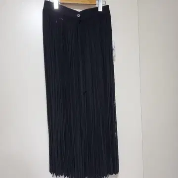 프린지 디자인 블랙 스커트 버튼