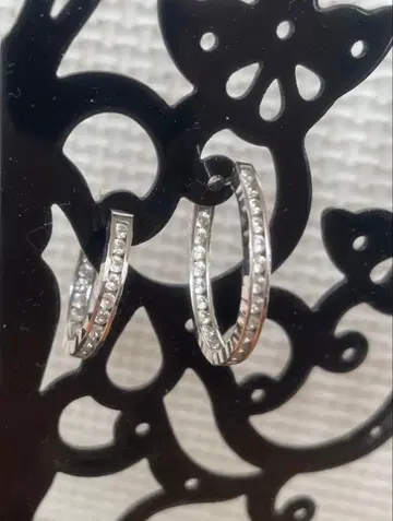 실버 후프 귀걸이 크리스탈 장식