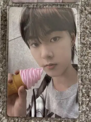 보이프라2 김태조 트레이딩 카드 셀카