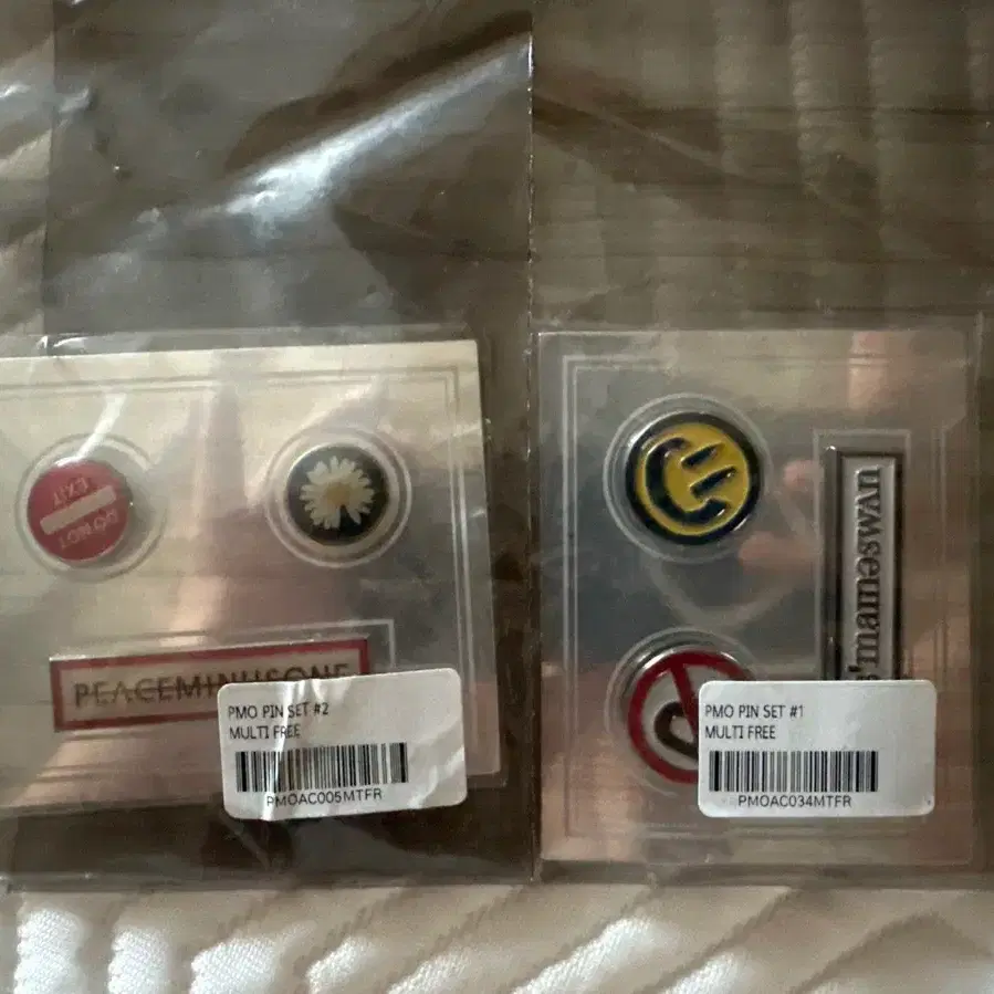 【Peaceminusone】 Pin Set #2 Multi Peaceminusone x Joopiter Daisy Pin Set White / | eBay