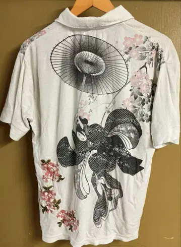 일본풍 패턴 카라쿠리타마시 자수 피케 셔츠