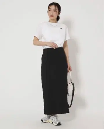 컷 자카드 타이트 스커트