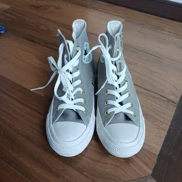 새상품, 미사용! 컨버스 스니커즈, 24