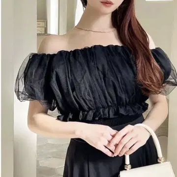 리젝시 볼륨 도킹 오프숄 니트 탑