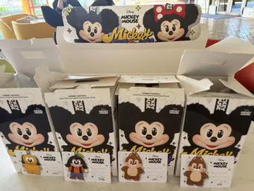 POPMART Micney Family 4개 세트