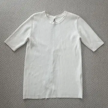 back open design knit