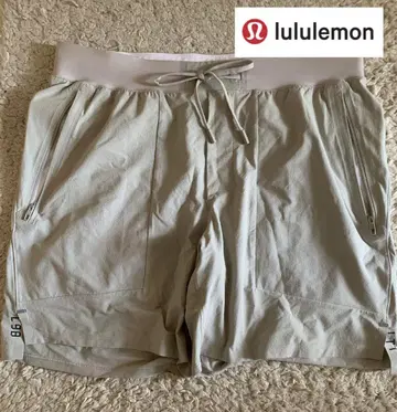LULULEMON 하프 팬츠