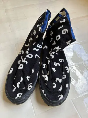 [미사용 새상품] SOUSOU 숫자 패턴 스트레치 타비 25cm