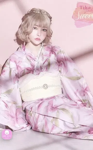 Tika SWEET 핑크 바탕에 수채화 백합꽃 전율 카나노 유카타
