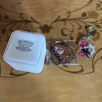 아호노 사카타. 결혼 반지 쿠루파 애니라바