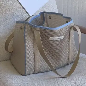 새상품 완판 레어 q bag paris nest zip M 바이컬러