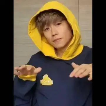 [코무돗토 유우타 착용] X-LARGE XL 사이즈 후드티