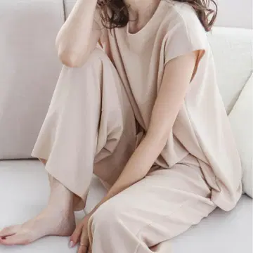 미사용 새상품 라지엠 룸웨어 셋업 베이지
