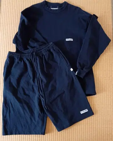 CAHLUMN 카우라무 숏팬츠 & 롱 슬리브 셔츠