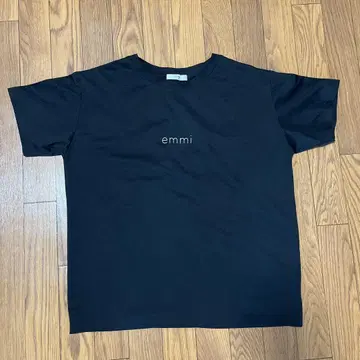 emmi 요가 티셔츠