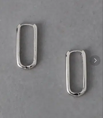 유나이티드 애로우즈 타원형 실버 귀걸이