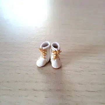 포춘 완다용 부츠 화이트