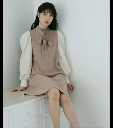 보타이 니트 원피스 JILL by JILL STUART 카멜