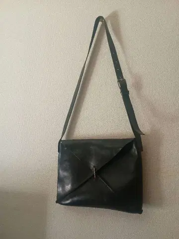 1일 한정판 가격 인하 m.a+ (엠에이 크로스) enverope bag