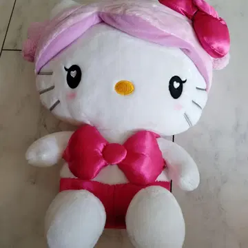 피치 존 헬로키티 콜라보 봉제 인형