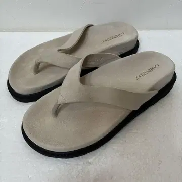 카미난도 쪼리 샌들 스웨이드 24.5cm