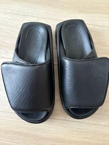 지아볼기니 샌들 샤크 밑창 38 질 샌더 샌들