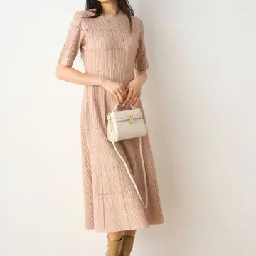 새상품급 셀포드 디포메이션 머메이드 원피스 핑크 36 S