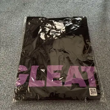 GLEAT 티셔츠