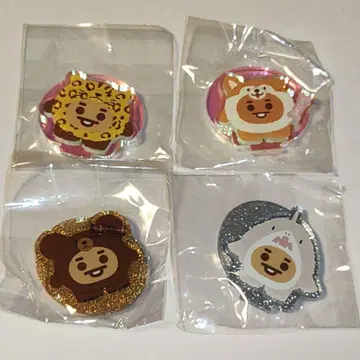 BT21 SHOOKY 아크릴 스탠드 하치공 SUGA 테디베어 상어