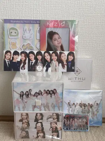 NiziUCD, 굿즈